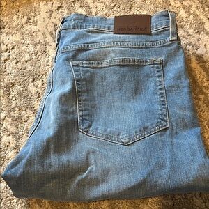 J Crew Mercantile

34x32 straight leg